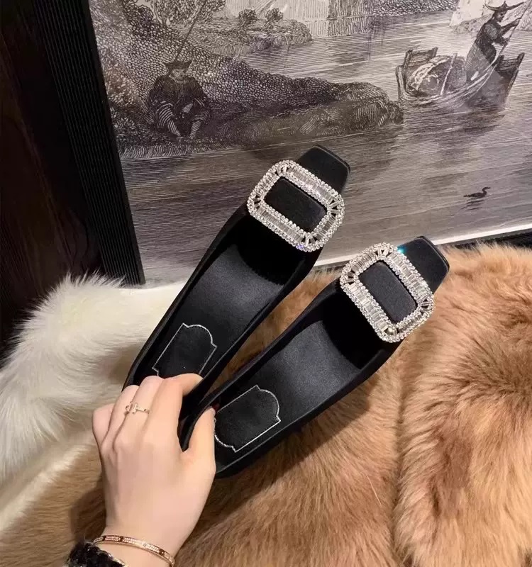 厚黑穿搭~方扣粗跟单鞋2025新款中跟方头水钻平跟高跟鞋~加绒款