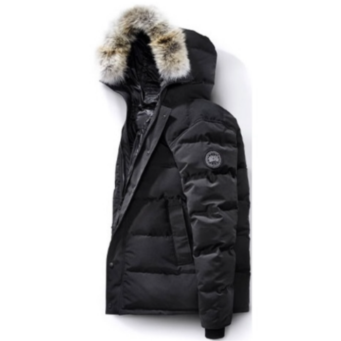 全新未使用 加拿大鹅 （欧版）加拿大鹅黑标派克羽绒服大毛领保暖