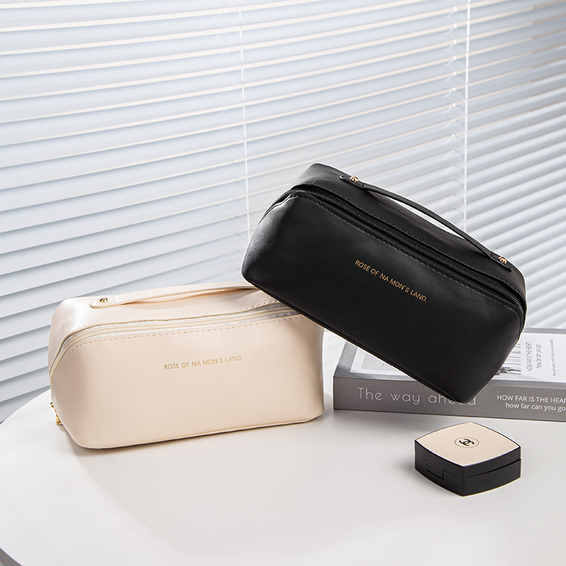 化妆包女大容量便携高级感网红ins风超火旅行手提洗漱收纳