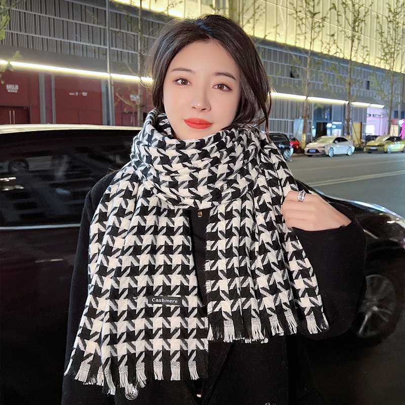 千鸟格围巾女冬季2023新款韩版仿羊绒加厚学生情侣复古保暖围脖女