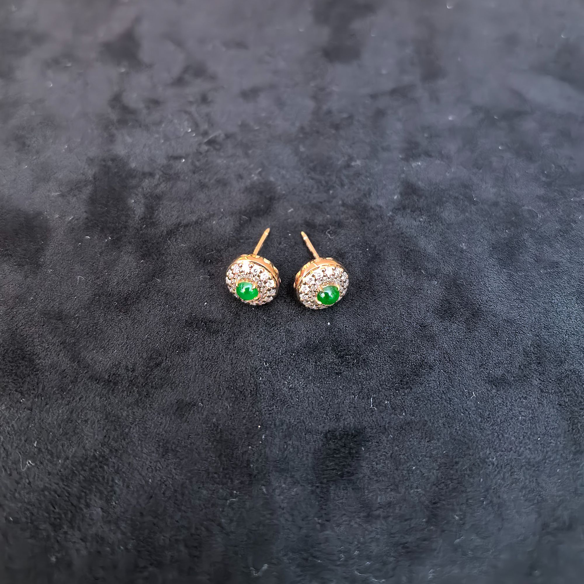 翡翠耳饰18K镶嵌天然钻石