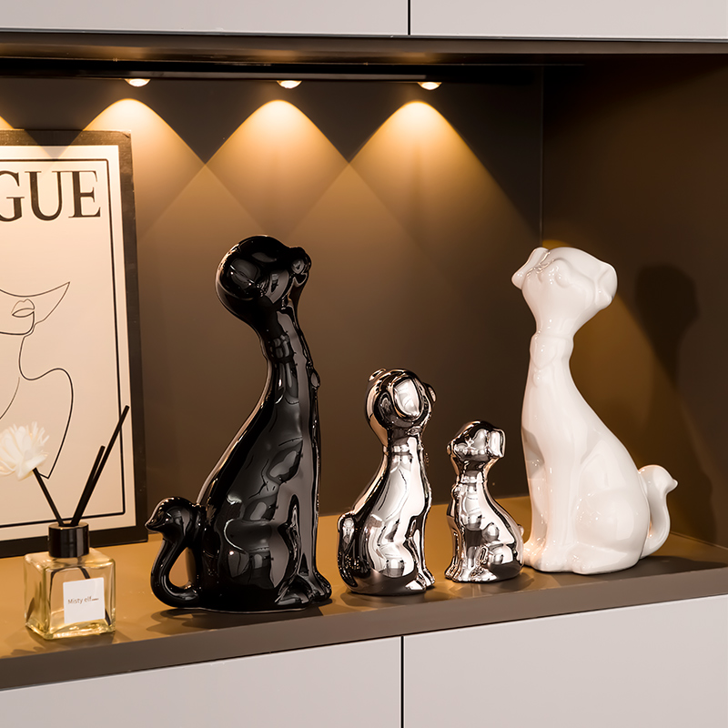 轻奢高档狗陶瓷摆件家居客厅酒柜电视柜玄关装饰品创意桌面乔迁