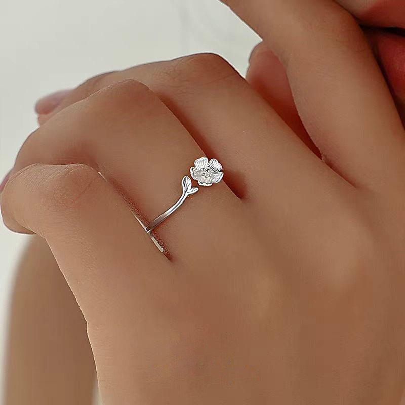 925银戒指 花朵戒指女ins小众设计感开口 食指戒新款轻奢气质指环