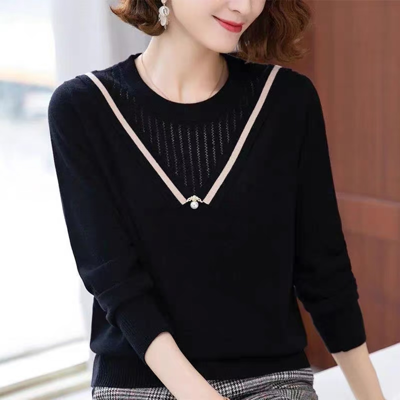 撞色V领镂空拼接针织毛衣