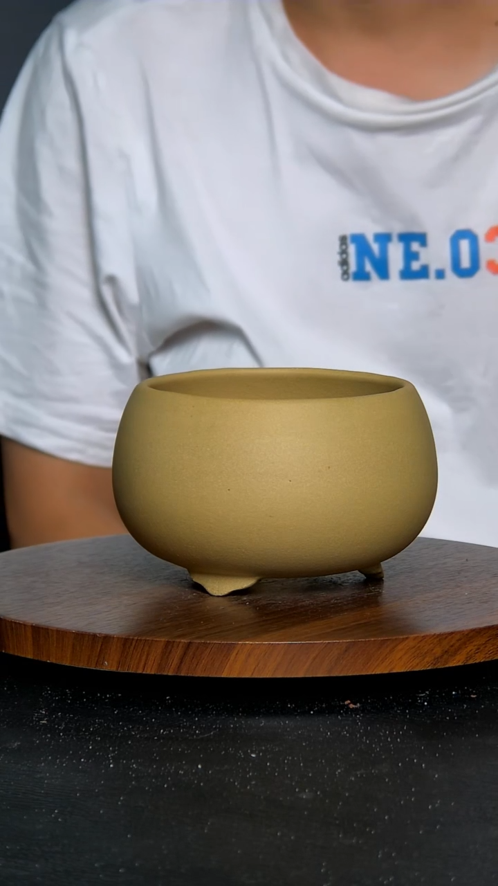 【闪购商品】紫砂20CM以下段泥三足大口12*8