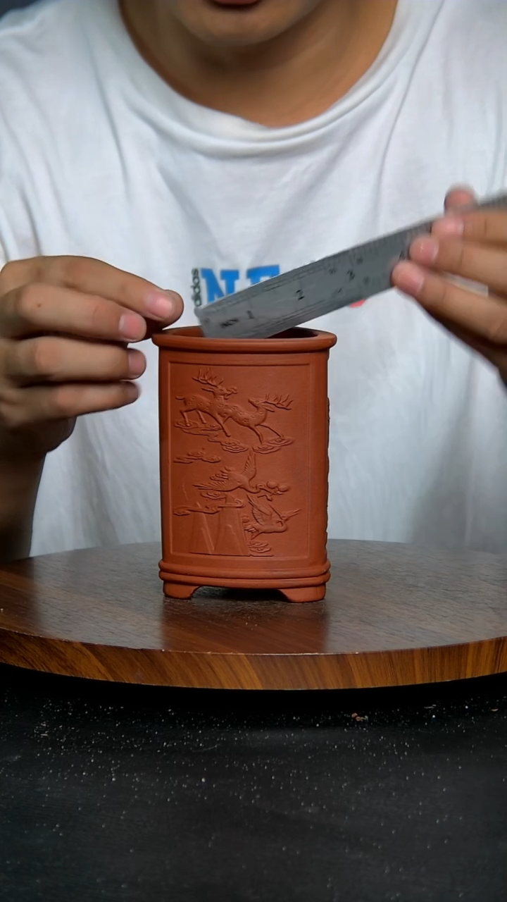 【闪购商品】紫砂20CM以下红泥浮雕三角6.5*11