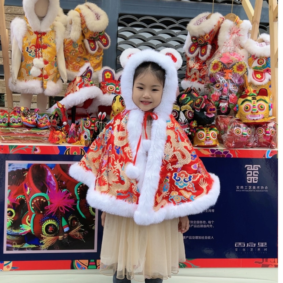 虎头斗篷披肩男宝女宝中国风纯手工儿童加厚拜年服
