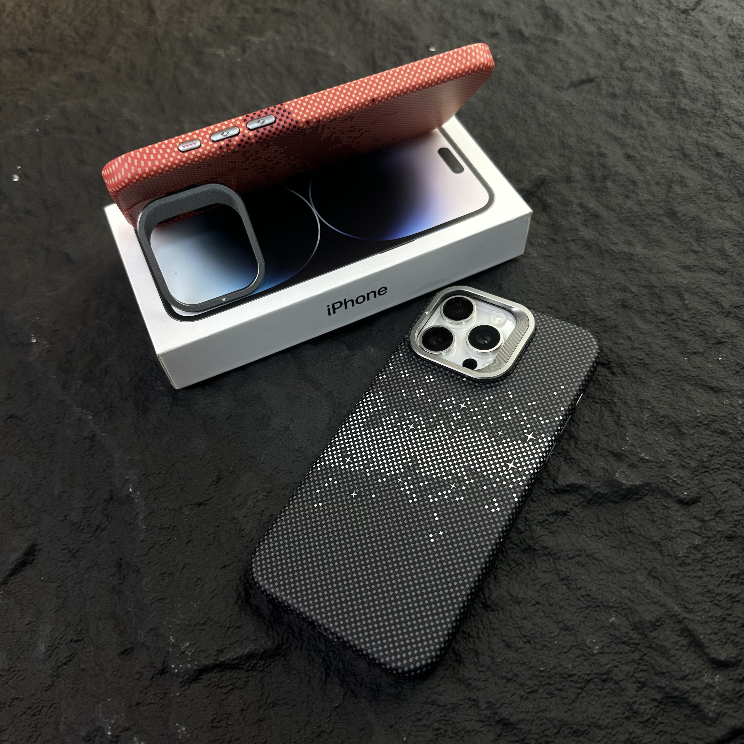 苹果16/15/14山与星河Iphone16ProMax高级感磁吸支架凯夫拉手机壳