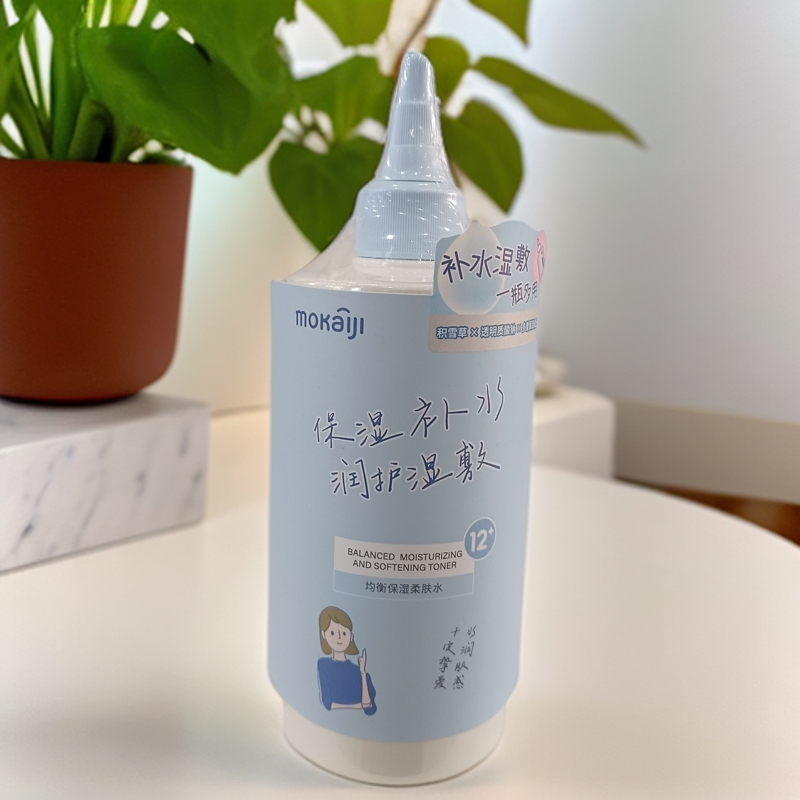 茉卡同学均衡湿敷控油保湿柔肤水