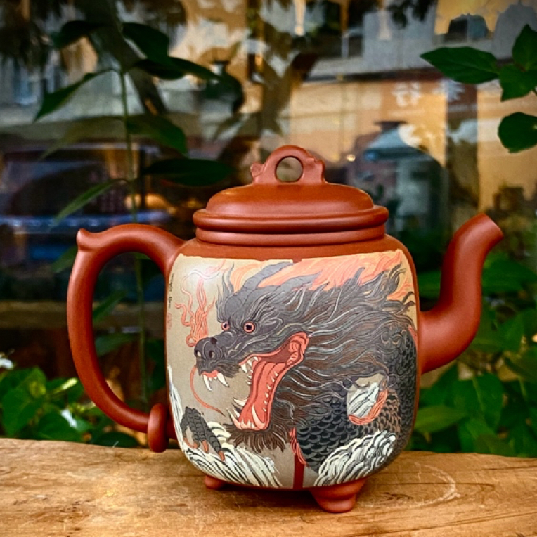 杨雪老师重工多道彩填复烧壶