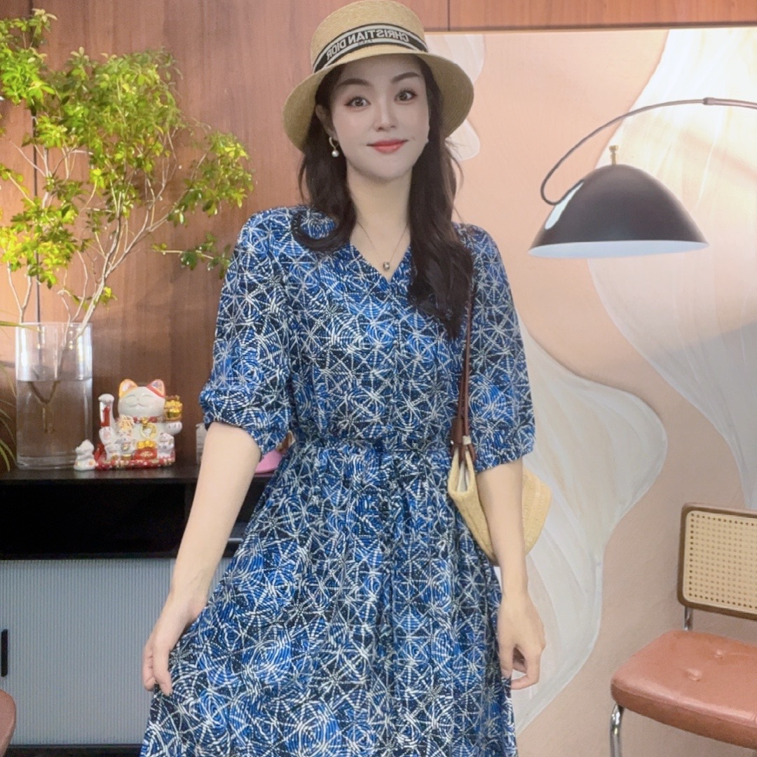 杨升服饰【荷塘月色】夏季V领显瘦减龄宽松遮肚桑蚕丝女装连衣裙