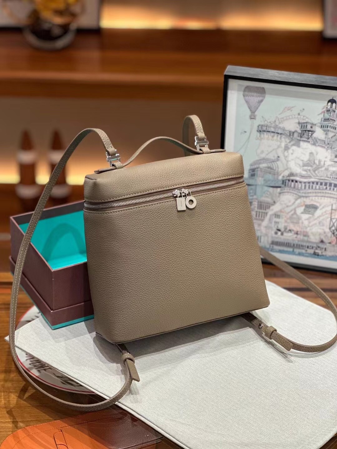 [坤坤定制]时尚百搭女士设计款简约双肩包