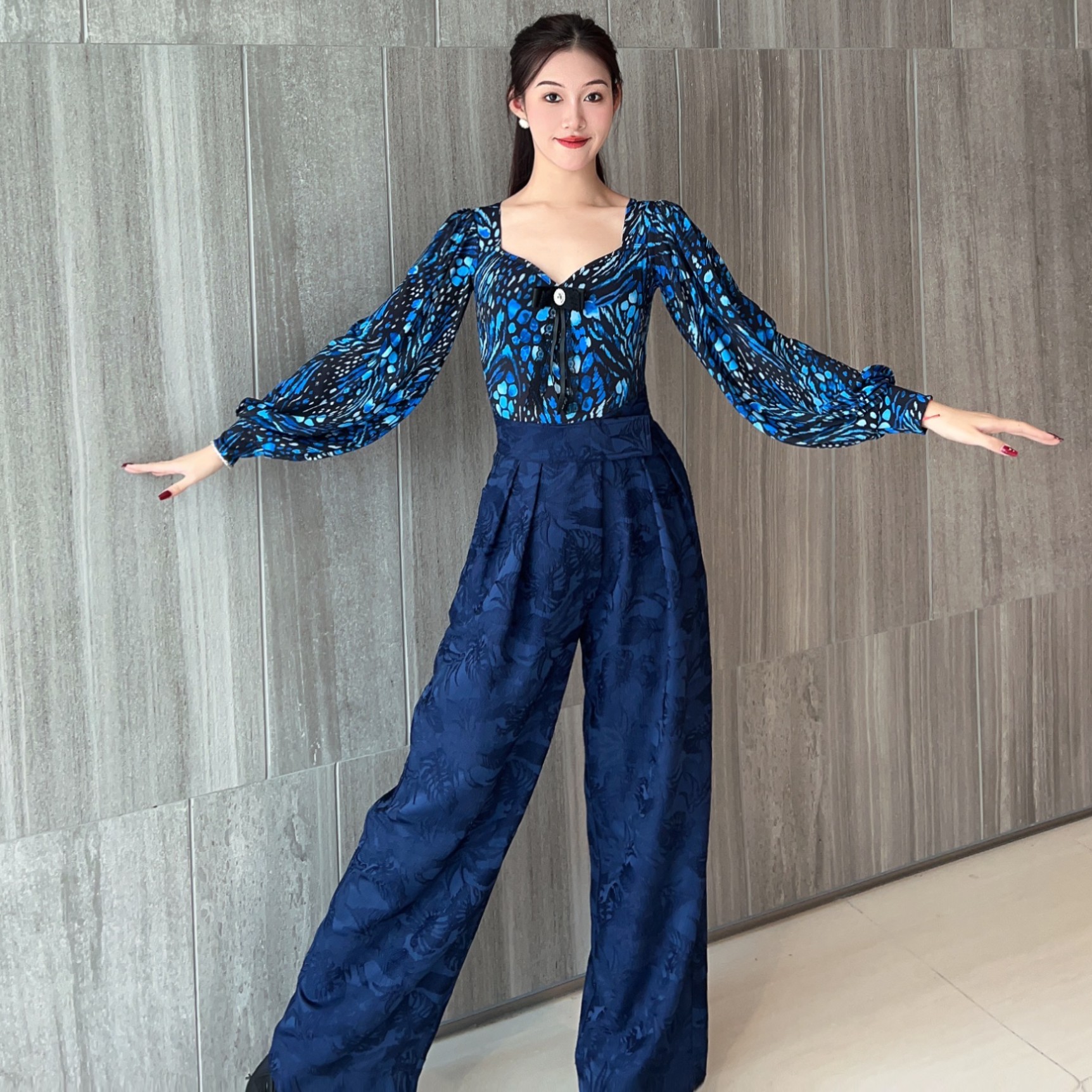 【WIN舞服高级定制】2025新款舞蹈裤摩登阔腿藏蓝提花裤高腰时尚