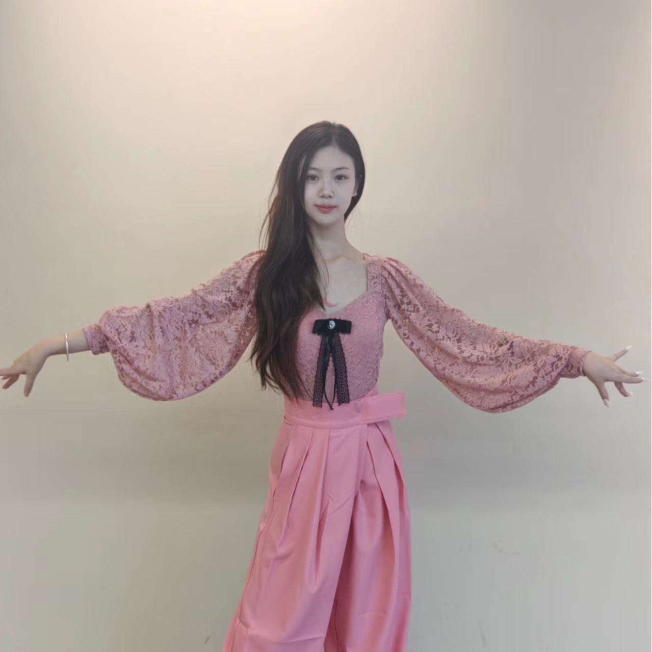 WIN定制浪漫粉气质修身时尚服装新款服装跳舞衣服舞蹈用品舞蹈服