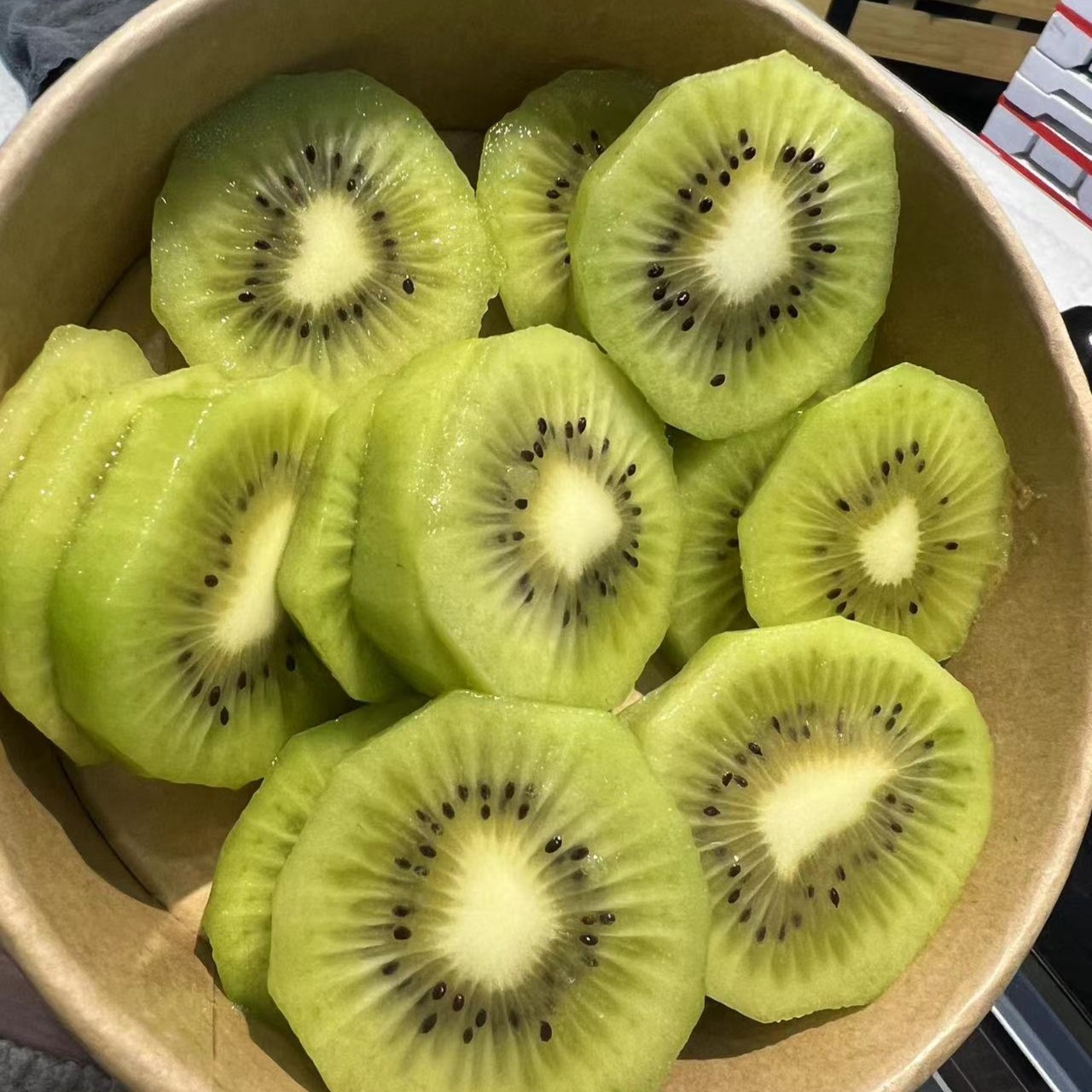 即食猕猴桃果切一盒四个鲜果切小时达