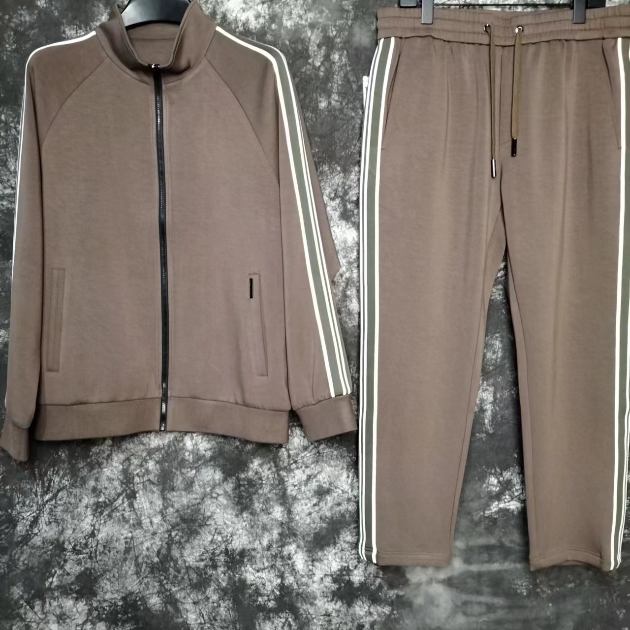 男款时尚休闲运动上衣183108