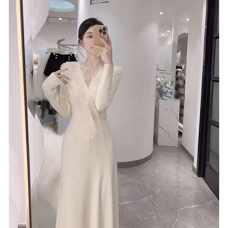 加绒加厚法式超好看蕾丝白色针织连衣裙显身打底长裙子秋冬内搭