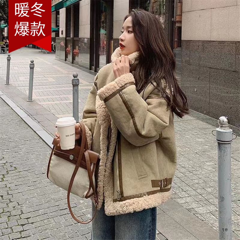皮毛一体羊羔毛外套女冬季加厚2023新款美拉德设计感拼接机车服潮