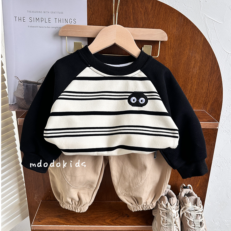 宝宝秋装卫衣2025新款洋气儿童秋季条纹长袖卫衣男孩时髦上衣潮