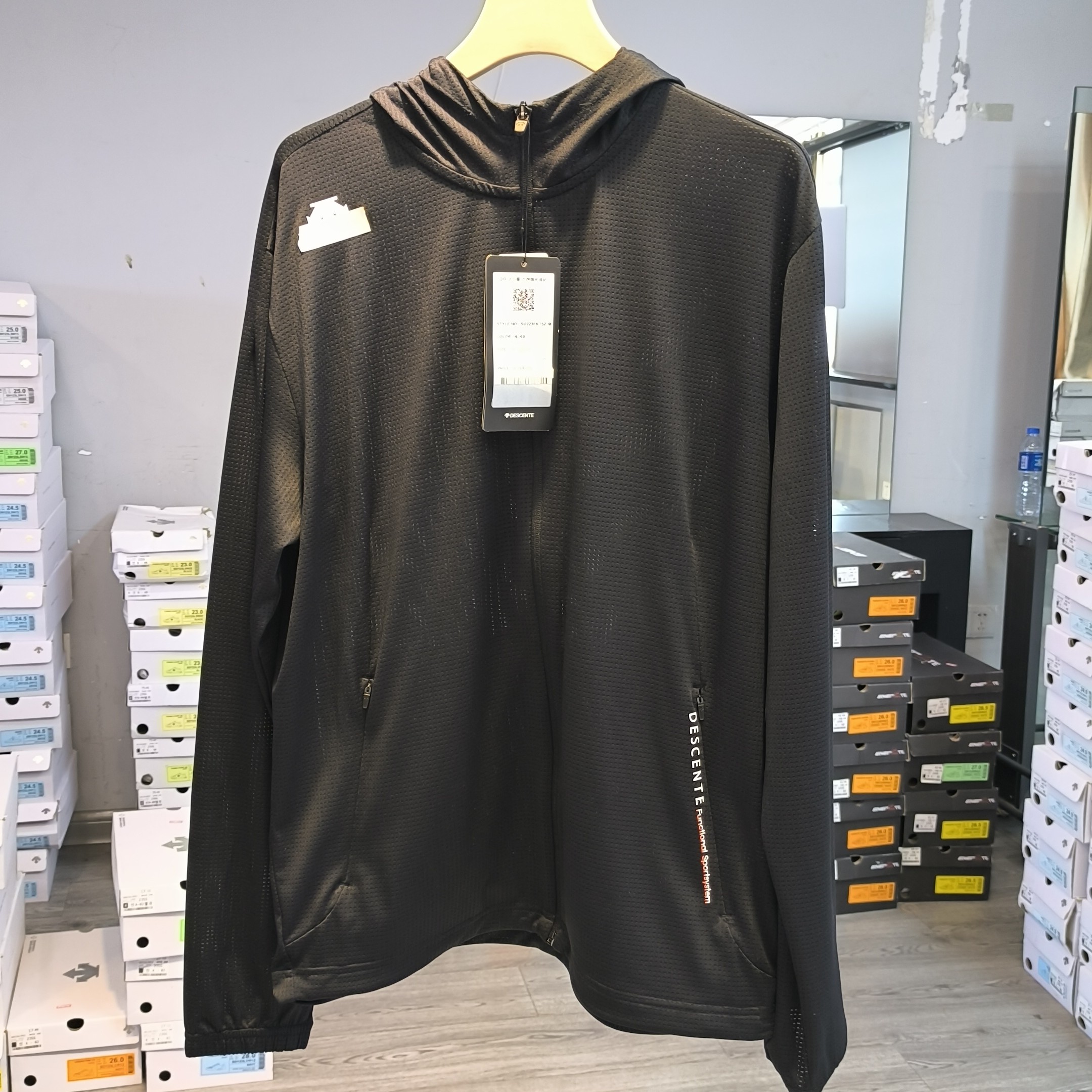 迪桑特DESCENTE黑色ETK52网面连帽皮肤衣