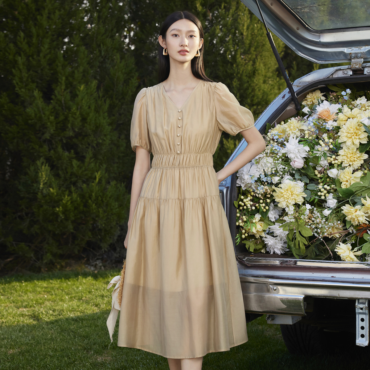 【会员专享】迪赛尼斯夏季新款气质度假风优雅显瘦收腰短袖连衣裙