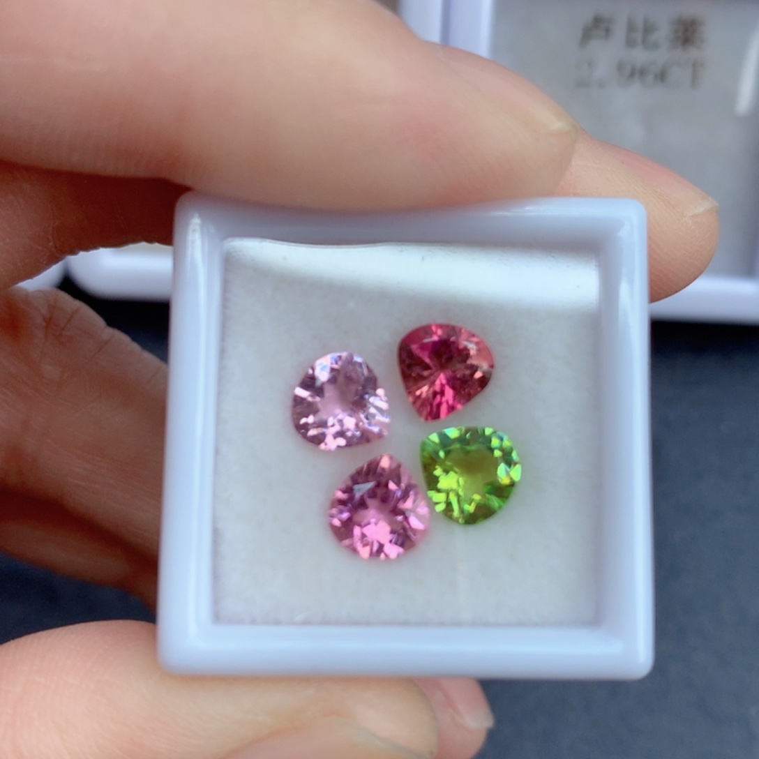 碧玺3克拉裸石未镶嵌