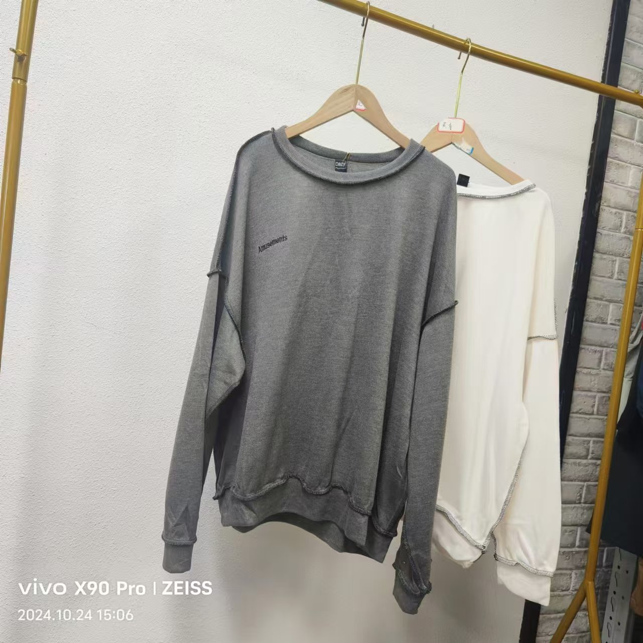 品牌剪标  7仓S0-5-7238款  女款反骨圆领长袖T恤