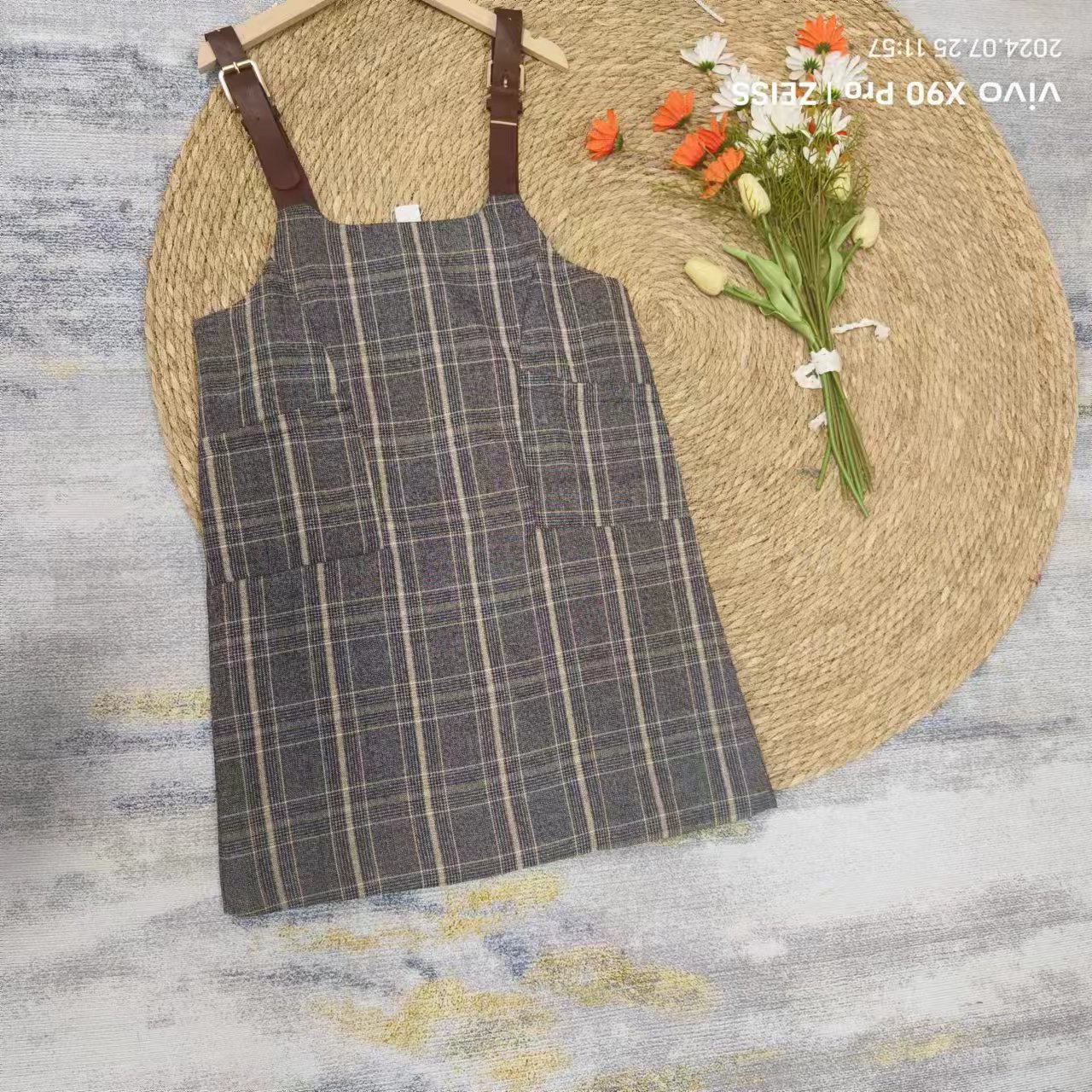 唯琳剪标   B2-5-1271款   细格条纹背带裙