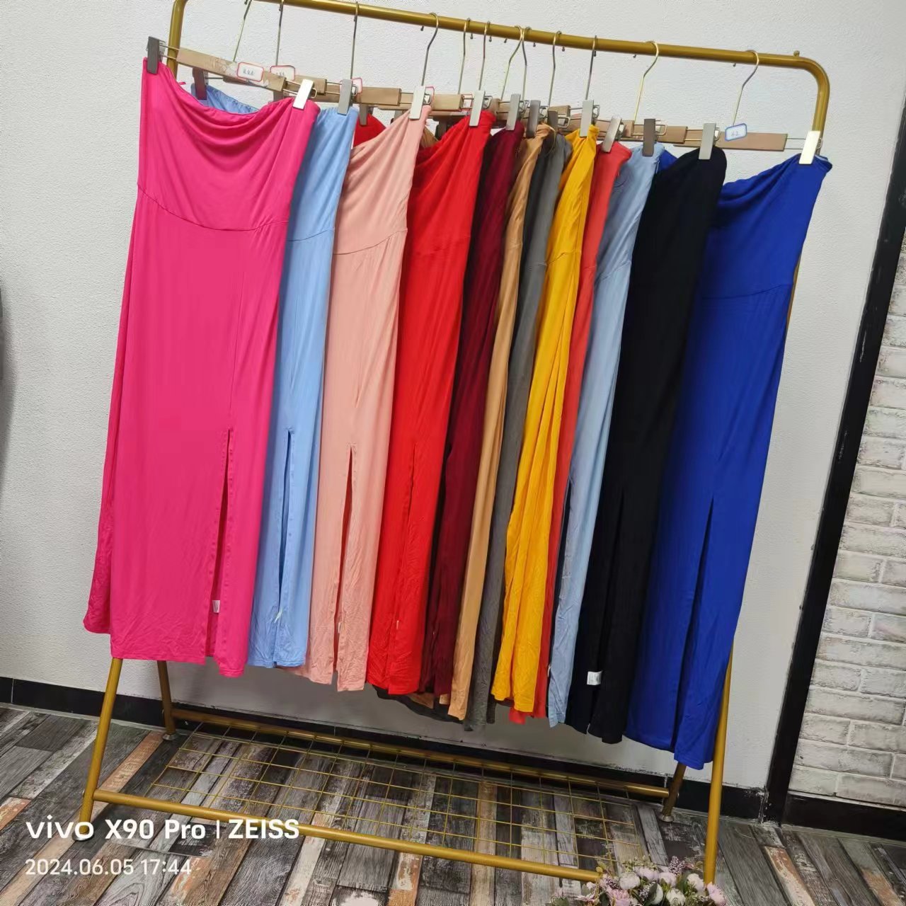 唯琳剪标   8仓A7-10-13502款  时尚抹胸连衣裙