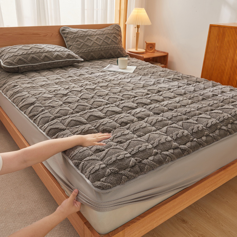 牛奶绒床笠单件床护垫家用软垫床垫保护罩被加绒床褥垫子防滑床单
