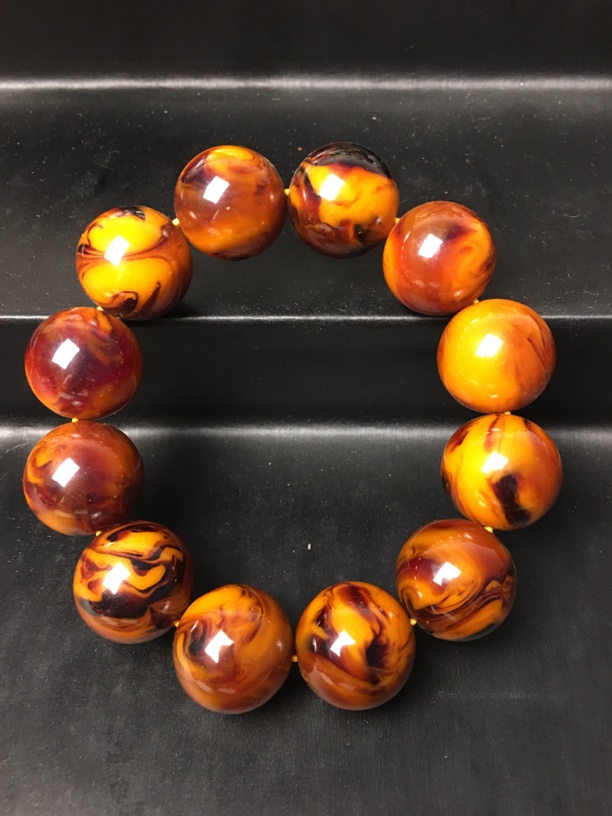 龙泉香   天然香   自然香   花香蜜香     《圆珠虎皮串串》