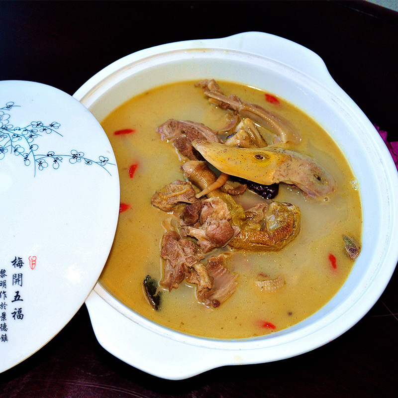 贵州特产三穗麻鸭太子老鸭汤含鸭肉菌菇煲汤料炖料黔味汤菜底鸭汤
