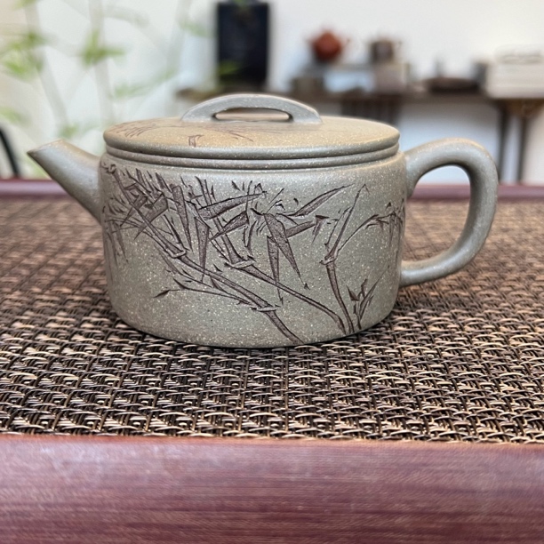 宜兴黄龙山青灰200 CC汉瓦紫砂壶