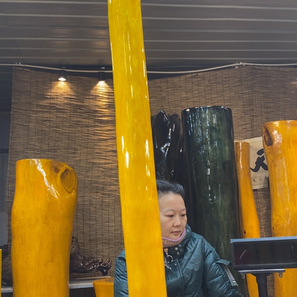 【闪购商品】金丝楠木勇*