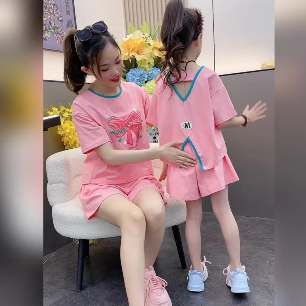女童蝴蝶结套装夏装2025新款时髦设计感开叉短袖运动短裤两件套