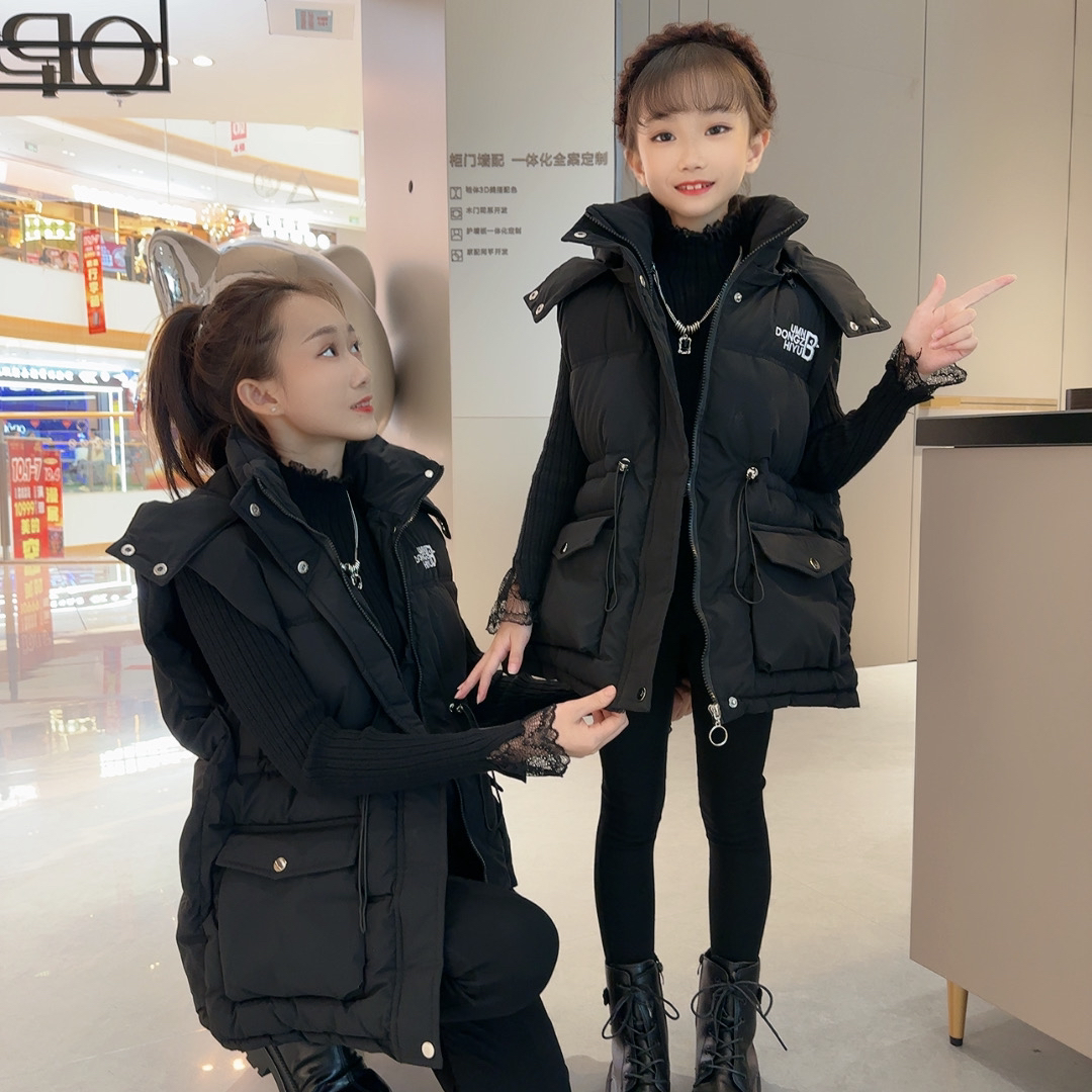 女童韩系马甲秋冬2024新款潮酷韩版洋气连帽保暖中长款加厚马甲