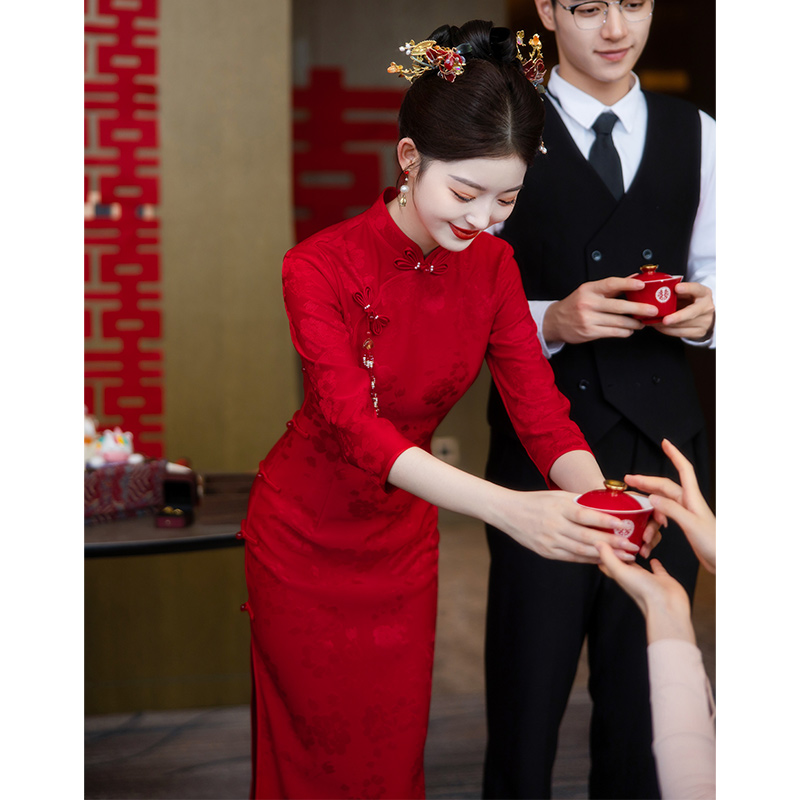 旗袍敬酒服新娘2025新款红色订婚礼服出阁宴新中式长袖结婚连衣裙