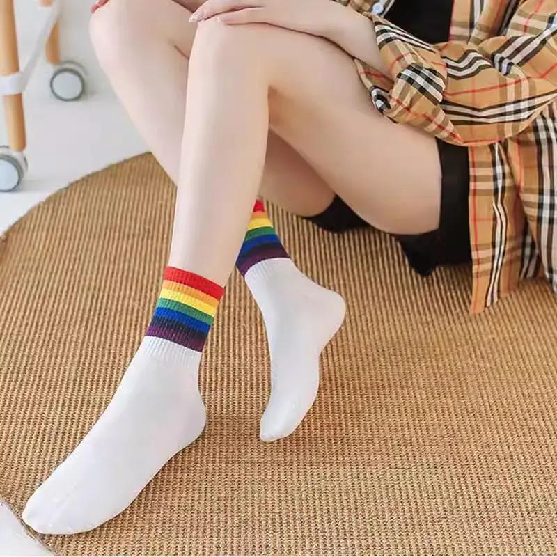 彩虹袜子女夏季中筒袜ins潮流百搭袜彩色条纹运动袜网红长筒袜C