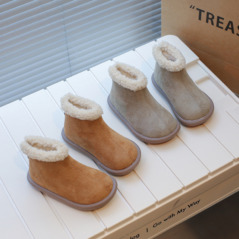 加绒加厚雪地靴女童冬季2024新款百搭复古短靴防滑保暖儿童靴子