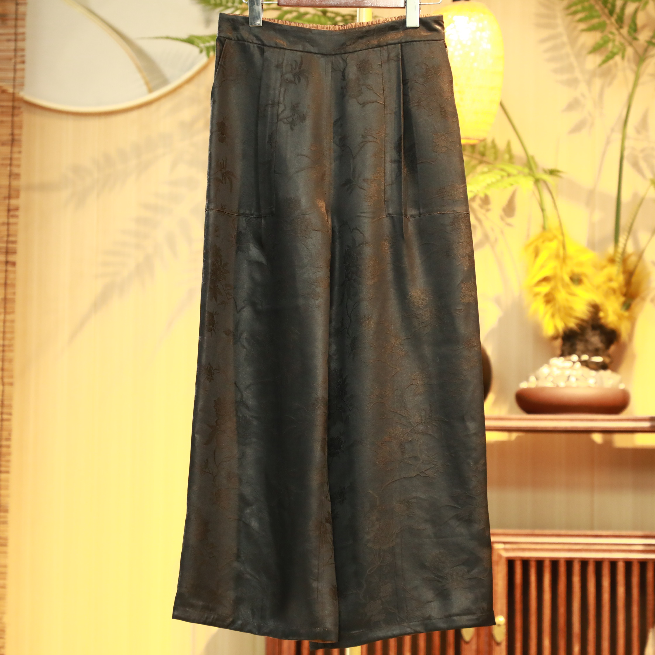 『』新中式国风重缎双面穿阔腿裤 125223 L柒柒