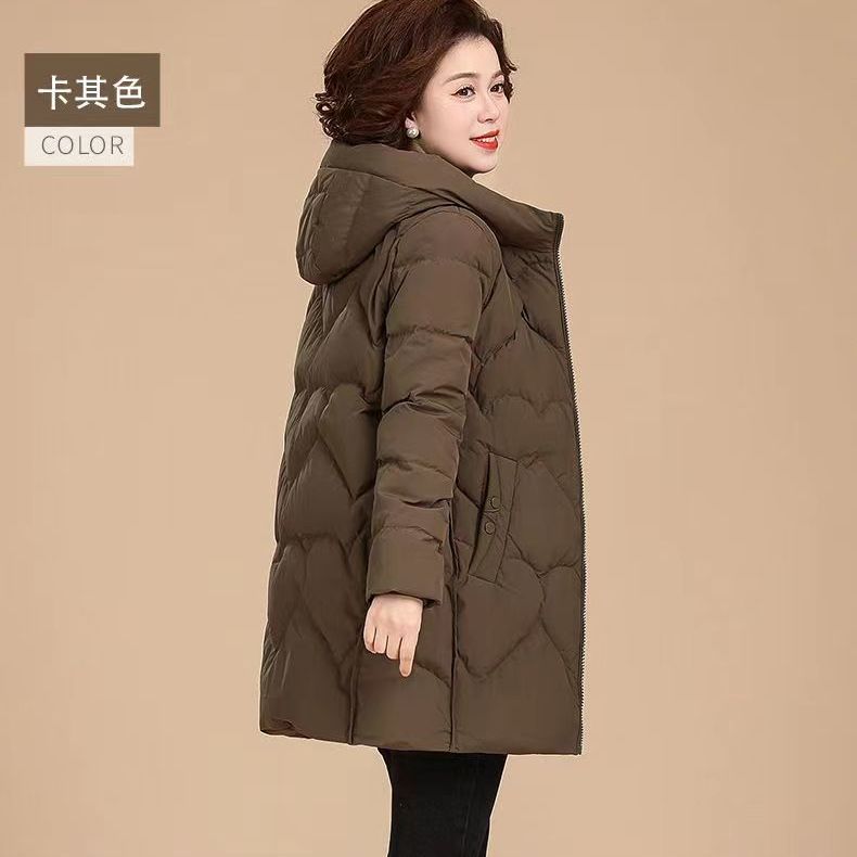 波斯登妈妈羽绒服中长款大码2023新款老年人羽绒服中老年女冬装外