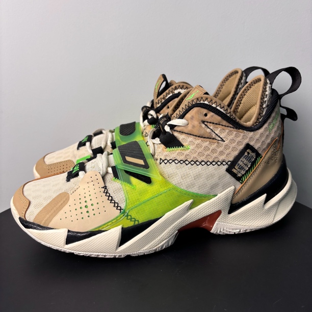 95新 NIKE/耐克 40.5 威少3卡其绿 正品aj篮球鞋 99新 有原盒