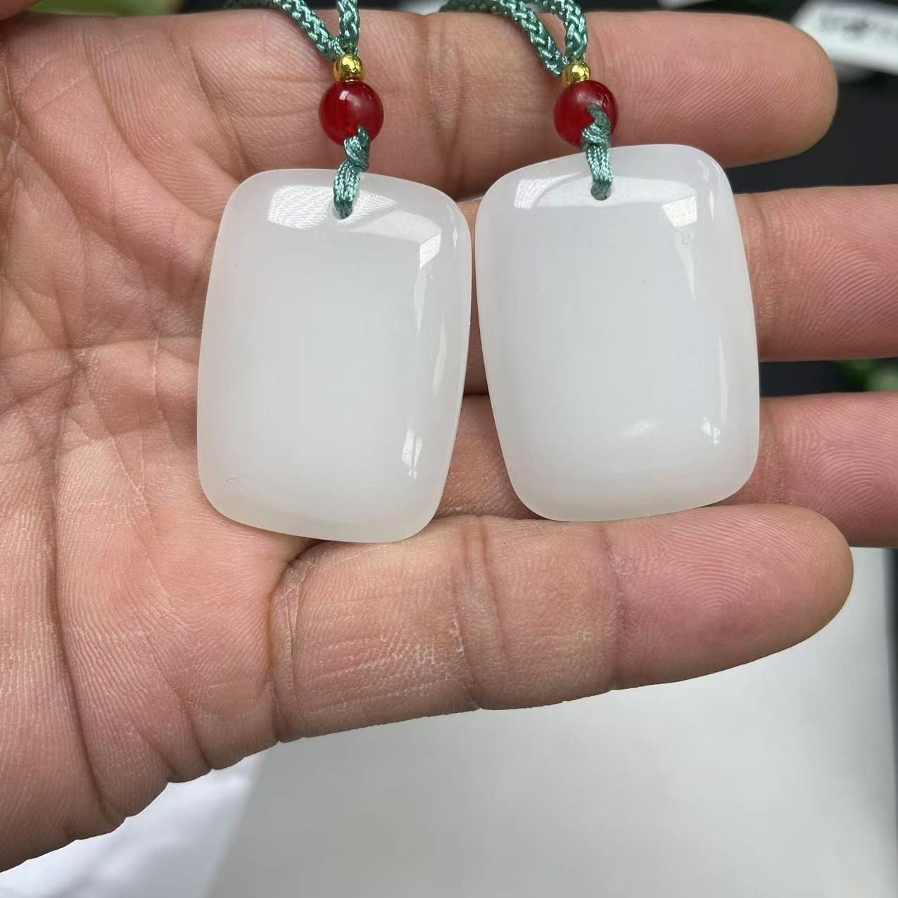 【大喜儿】白色小无事吊坠-12WQ806