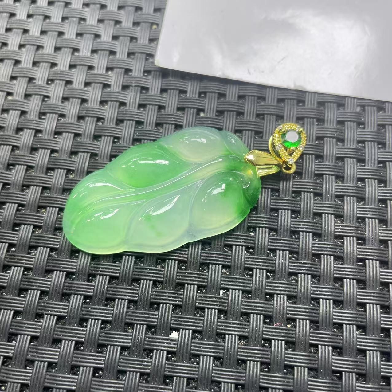 【大喜儿】正绿花叶子吊坠-12WQ611