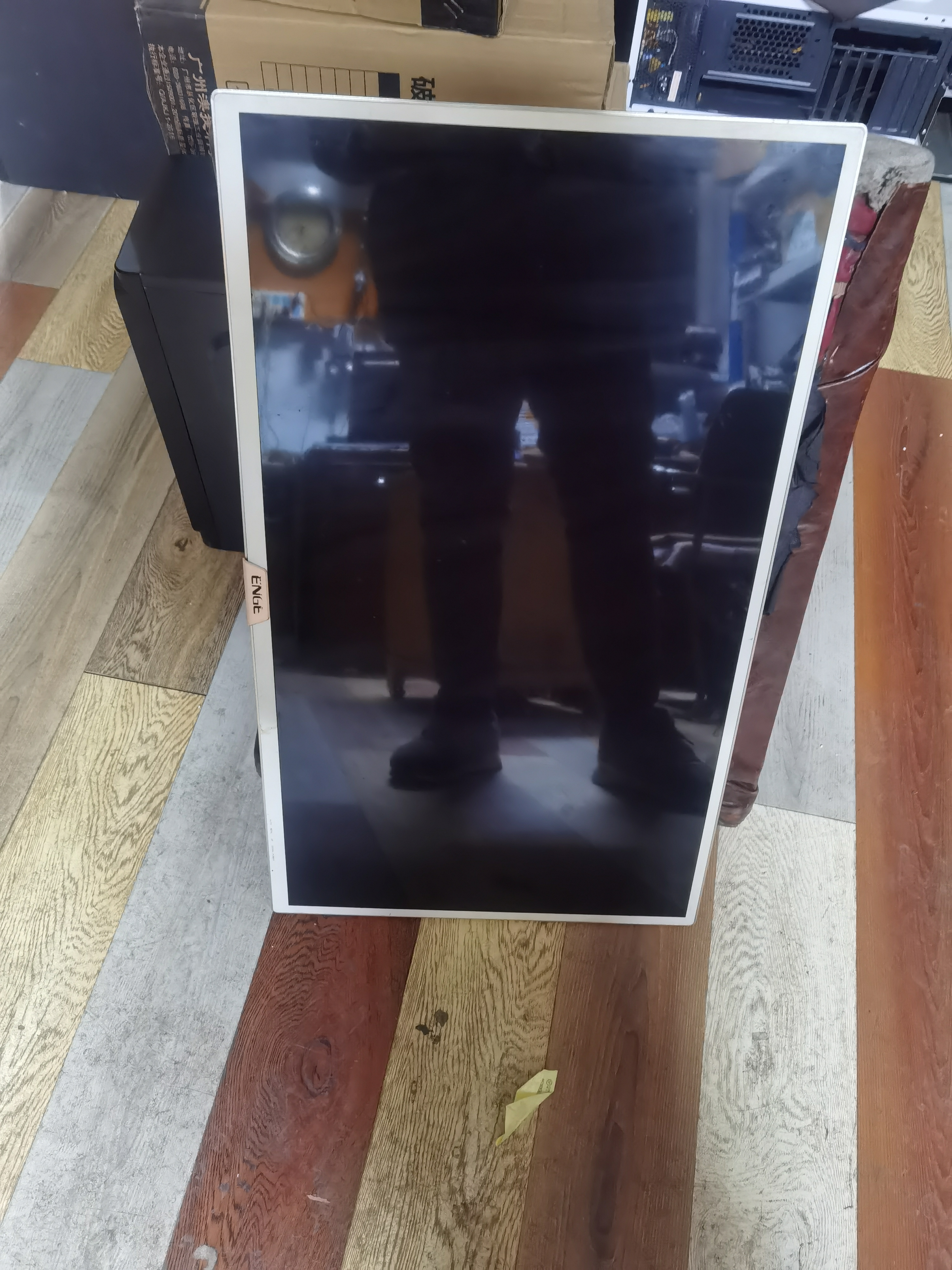 80新 iQOO 特价 32寸显示器