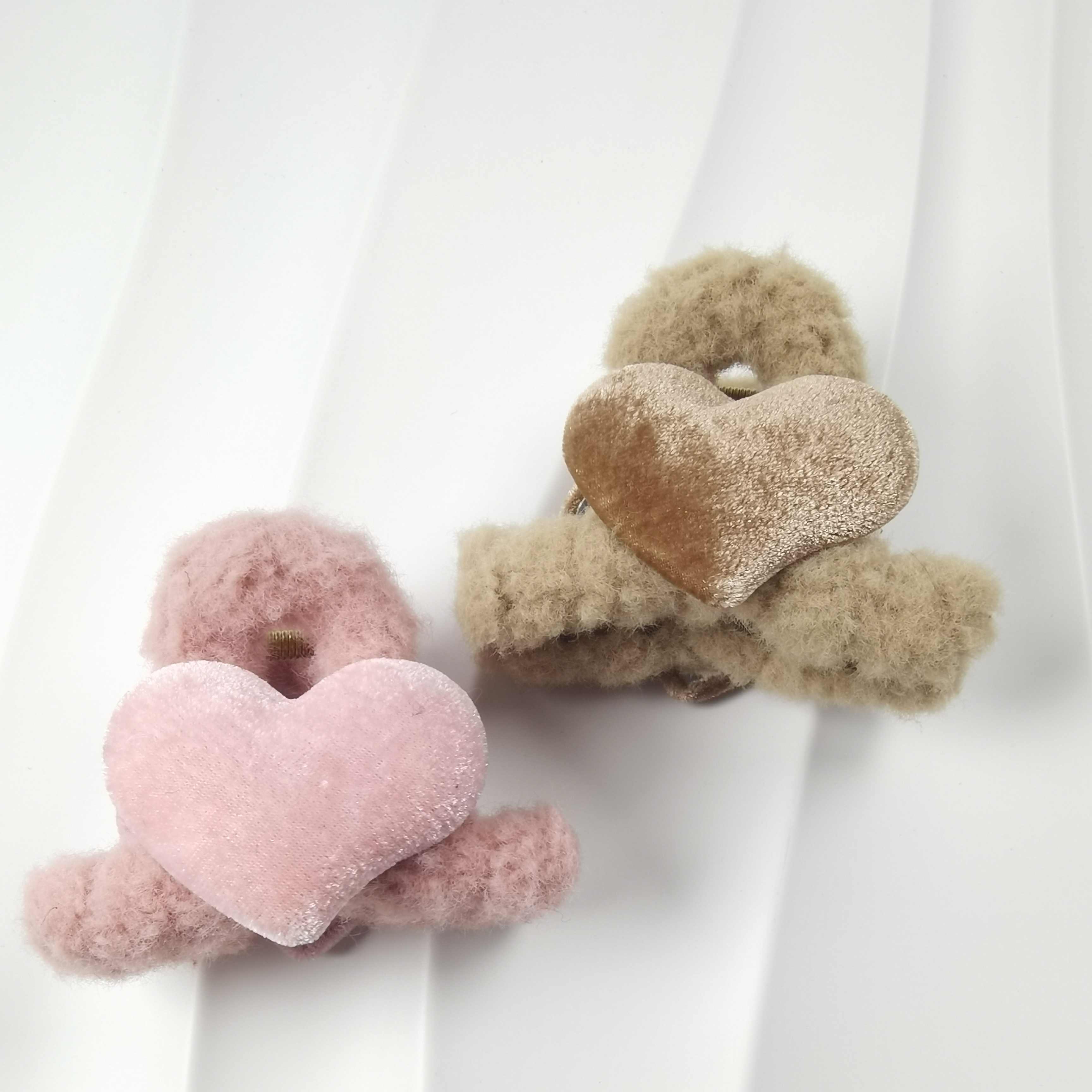 韩国 东大门 秋冬新品爱心毛绒绒ins风博主同款抓夹