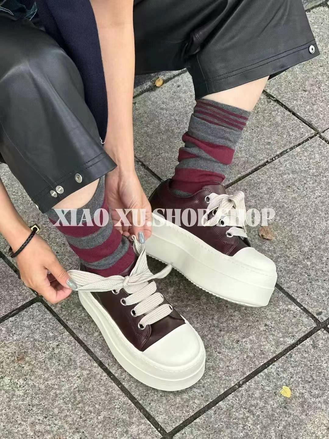 【余子艳实体鞋店】小众设计风格简约百搭松糕底板鞋