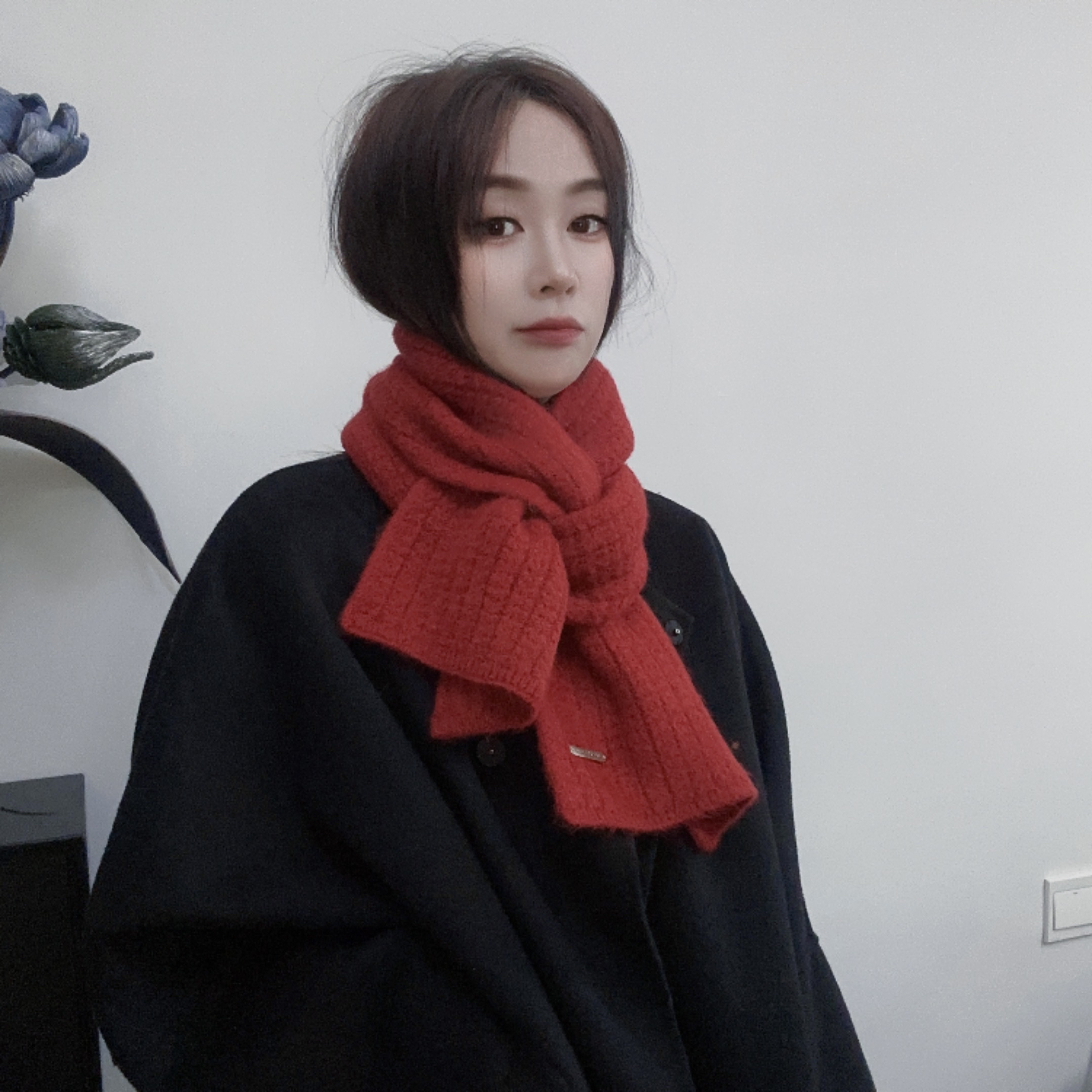高定版女士围巾时尚韩范秋冬防寒纯色小铁标保暖亲肤围脖男精致款