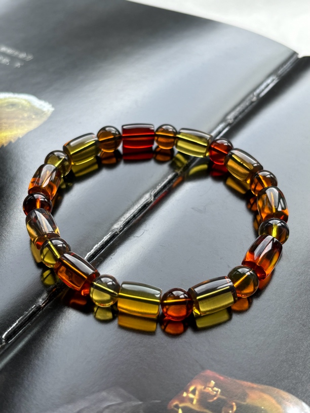 缅甸琥珀茶宝精品净水桶珠手串，时尚百搭