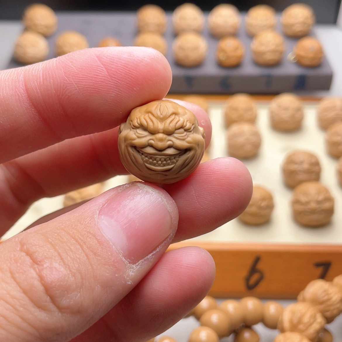 【闪购商品】猴头核桃吊坠旋****9